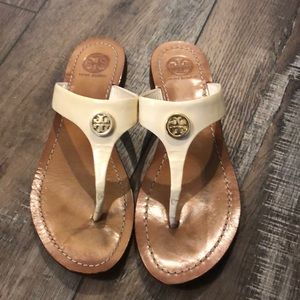 Tory Burch Cream Cameron Thong- Size 7